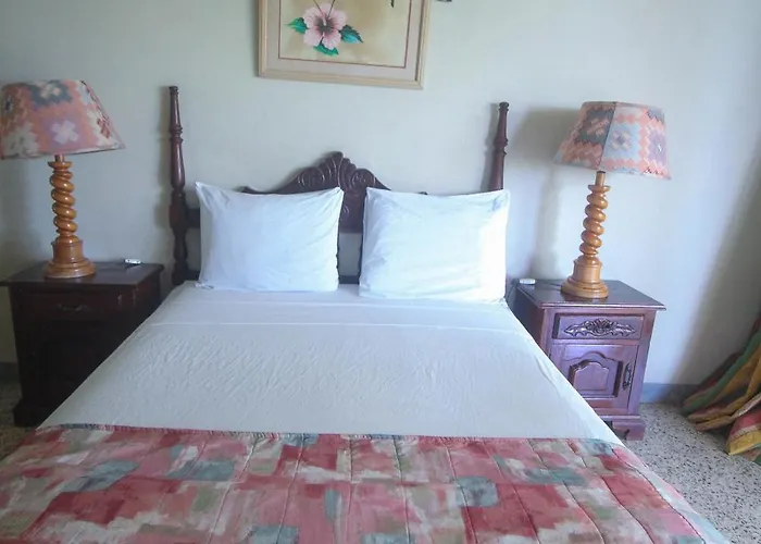Sahara Hostel *